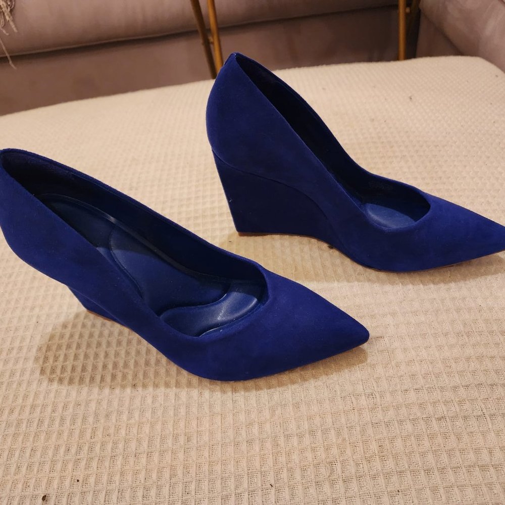 Gianni Bini Blue Heels